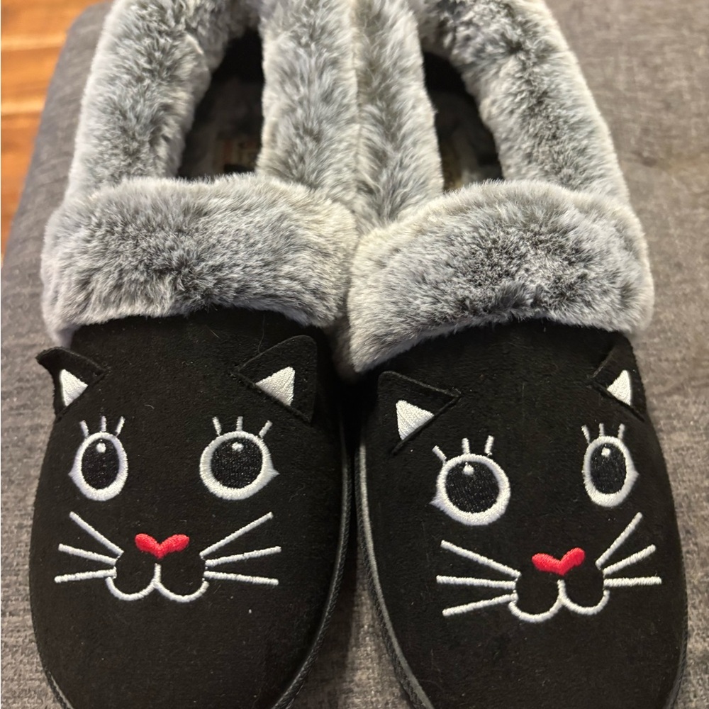 Bobs From Skechers Gray Fur Trim Slippers/Shoes